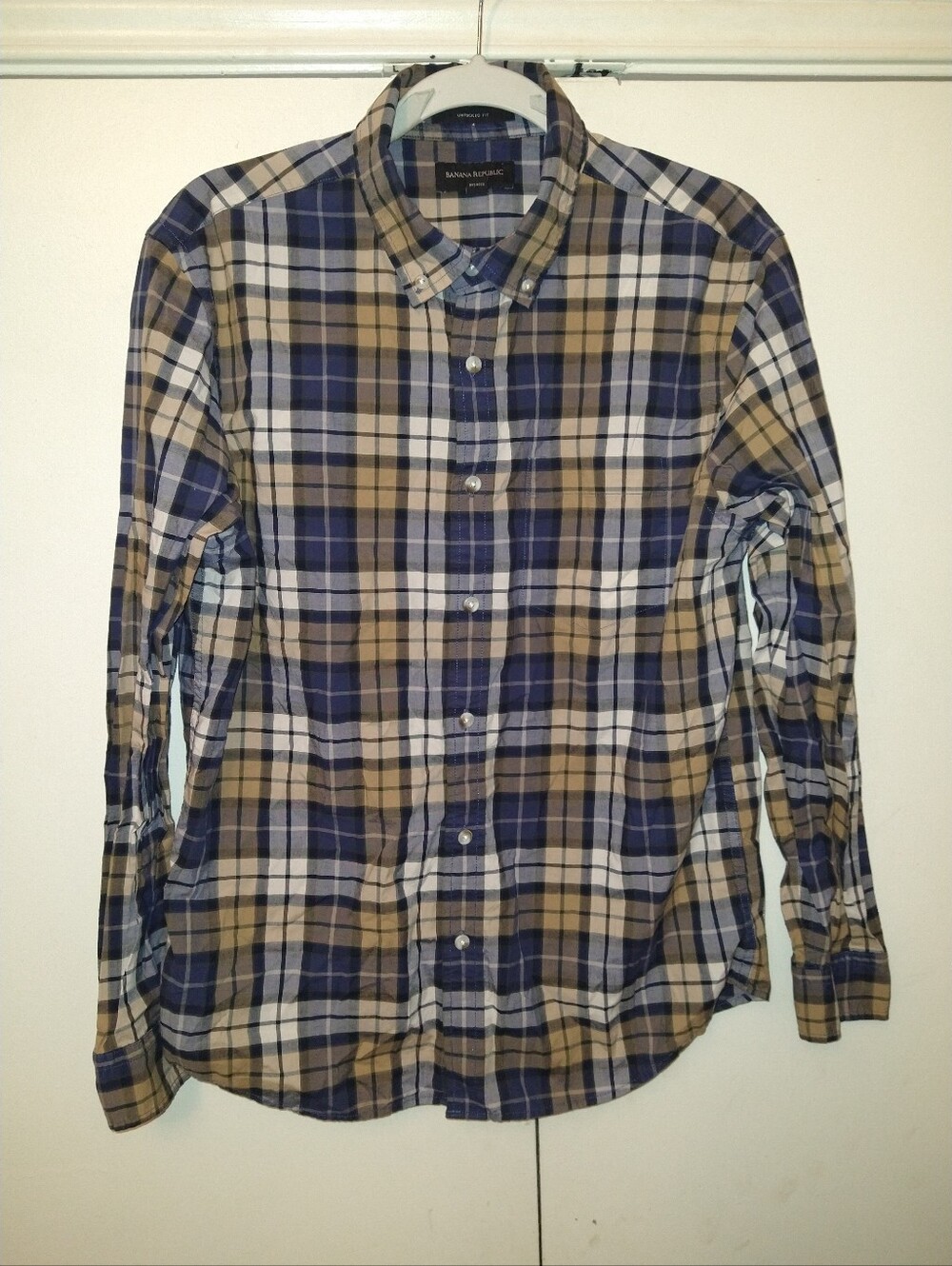 Banana Republic Untucked Fit Plaid Long Sleeve Button Down Shirt Men's sz Medium